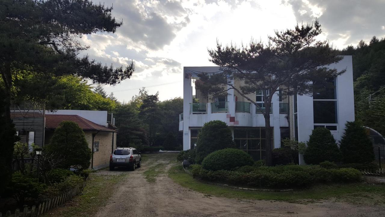 Shinevalley Pension & Hotel Pyeongchang Exterior photo